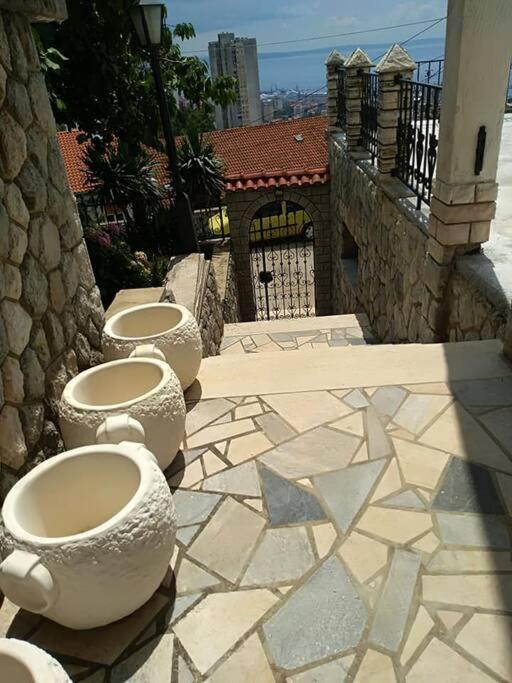Apartment Mediterranean Garden Rijeka Exteriör bild