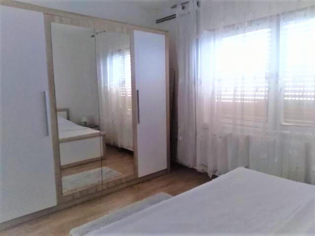 Apartment Mediterranean Garden Rijeka Exteriör bild
